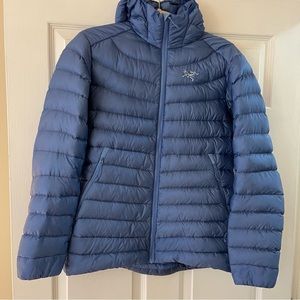 Arc’teryx Cerium Hoodie in Cornflower Blue - Women’s Size Large